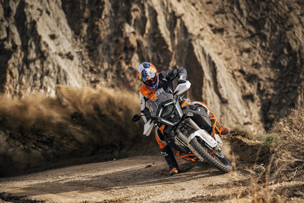 KTM 1390 Super Adventure R en action