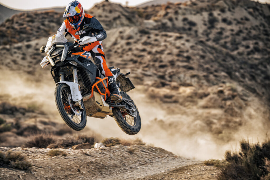 KTM 1390 Super Adventure R en action