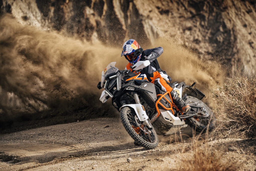 KTM 1390 Super Adventure R en action