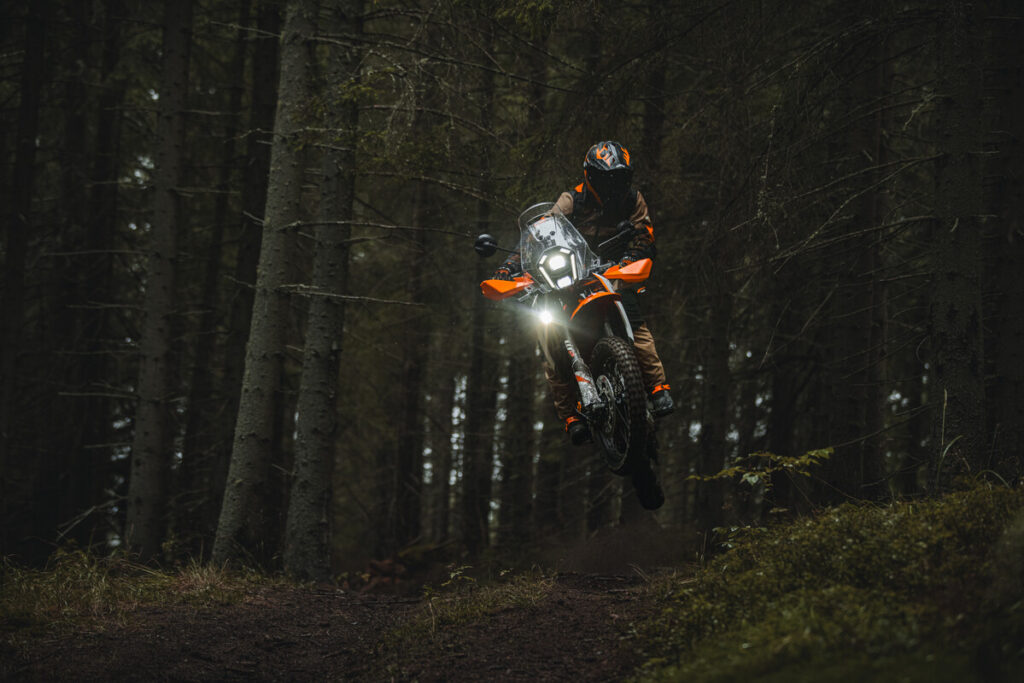 KTM 390 Adventure R en action