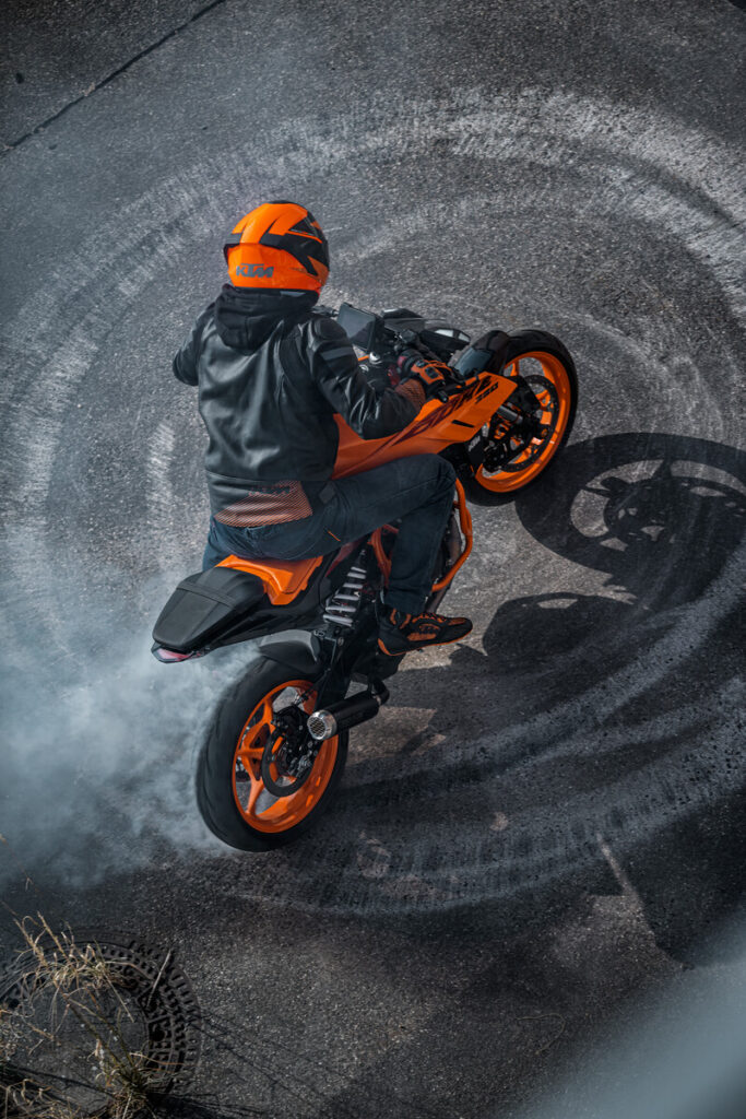 KTM 390 DUKE en action