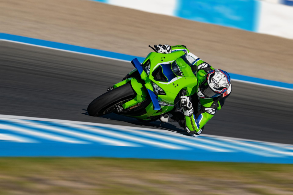 Kawasaki Ninja ZX-10R en action