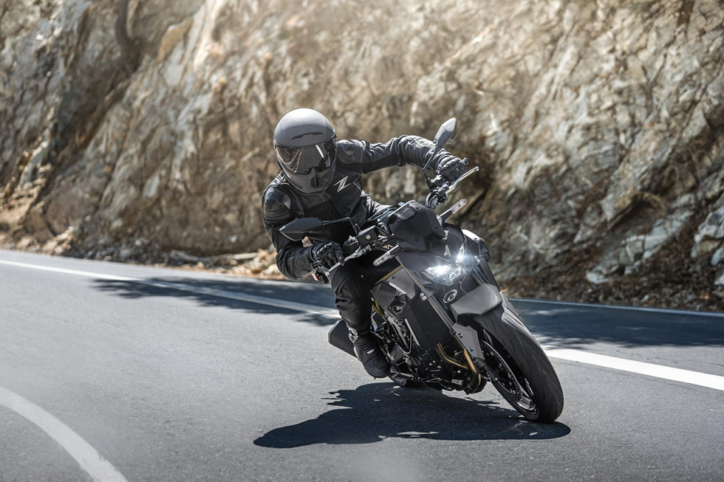 Kawasaki Z900 en action
