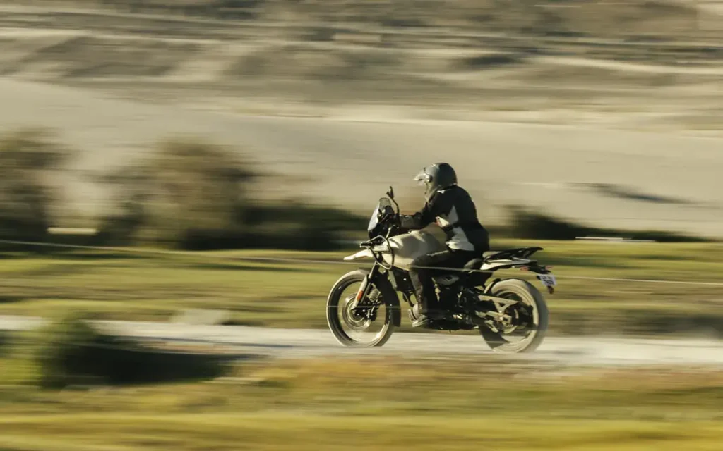 Royal Enfield Himalayan 450 en action